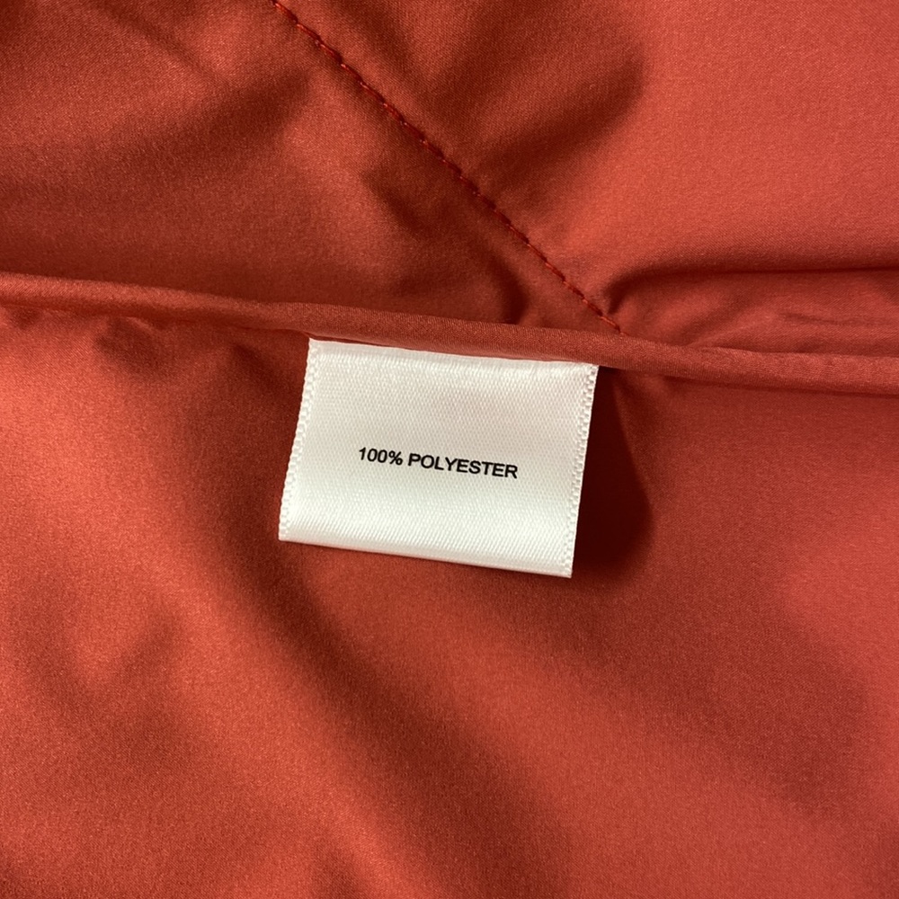 Peter Millar golf/sailing vest. Wind & waterproof. Brand new with tags. - Picture 6 of 7